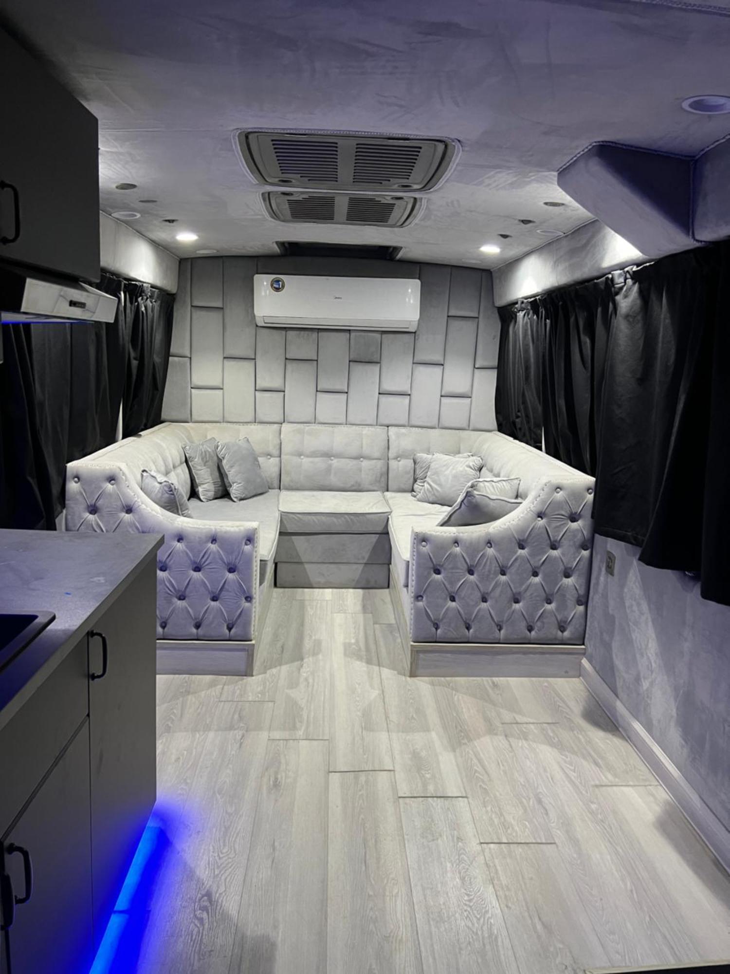 Rvx Caravans Campsite Al Wakrah